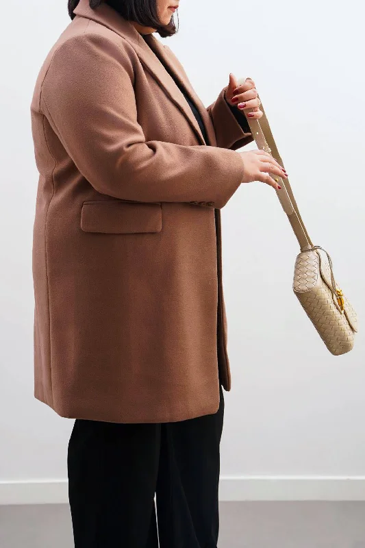 Online Deal CURVE SHORT COAT